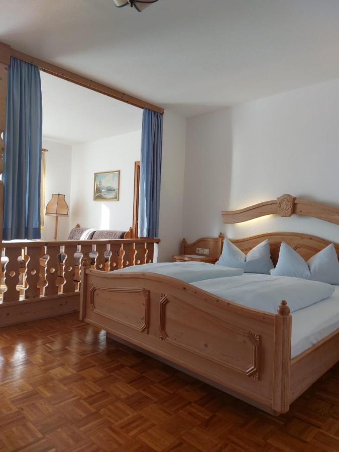 Hotel-Restaurant Kreuzhuber Neuburg am Inn Eksteriør bilde