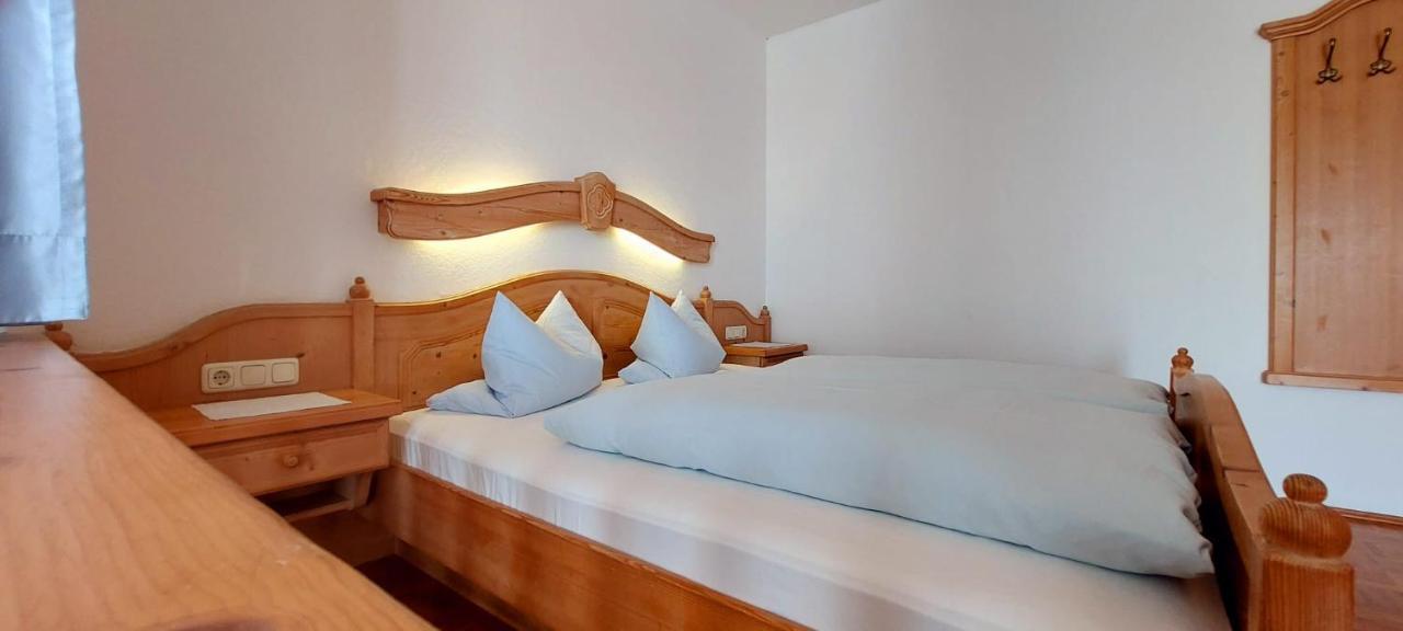 Hotel-Restaurant Kreuzhuber Neuburg am Inn Eksteriør bilde