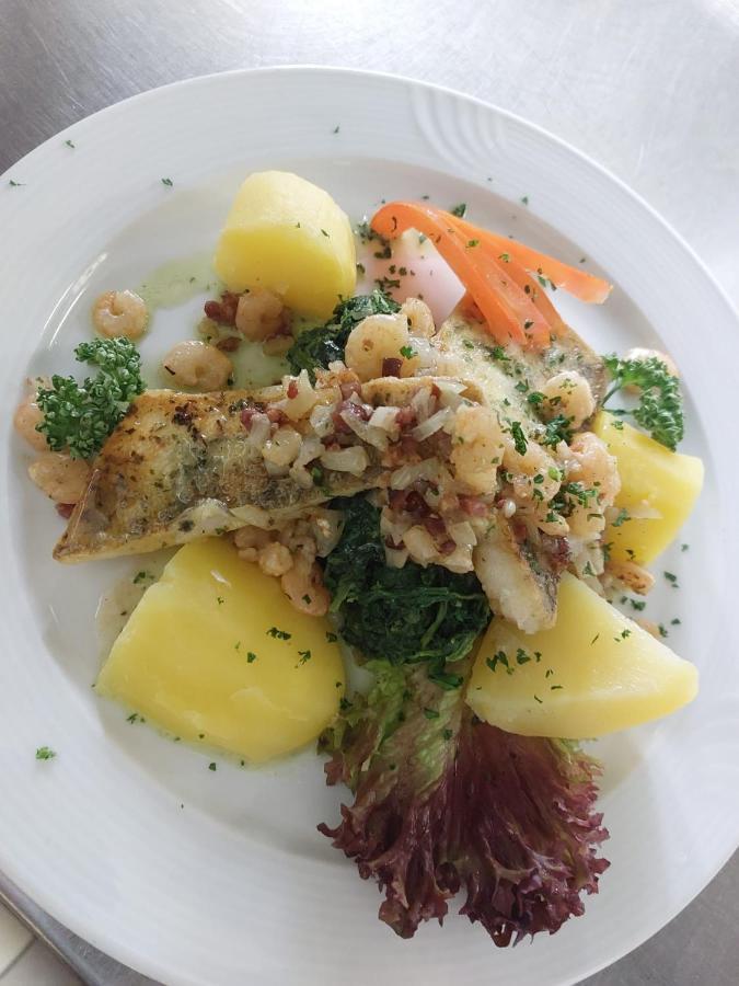 Hotel-Restaurant Kreuzhuber Neuburg am Inn Eksteriør bilde