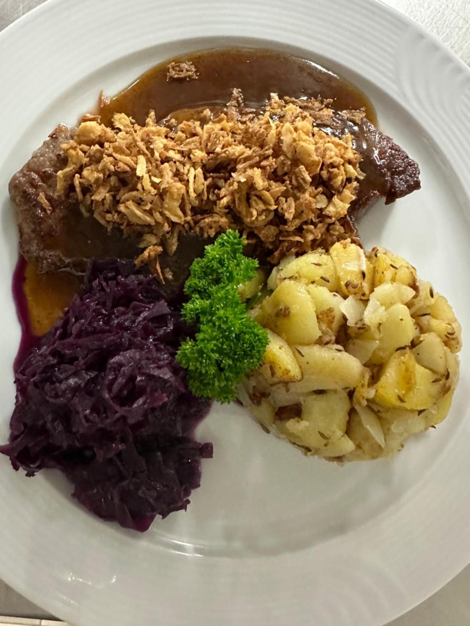 Hotel-Restaurant Kreuzhuber Neuburg am Inn Eksteriør bilde